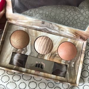 New urban decay highlighter trio never used